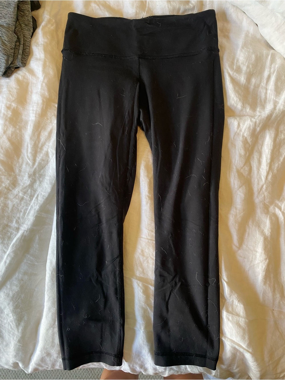 Lululemon Black Cropped Leggings